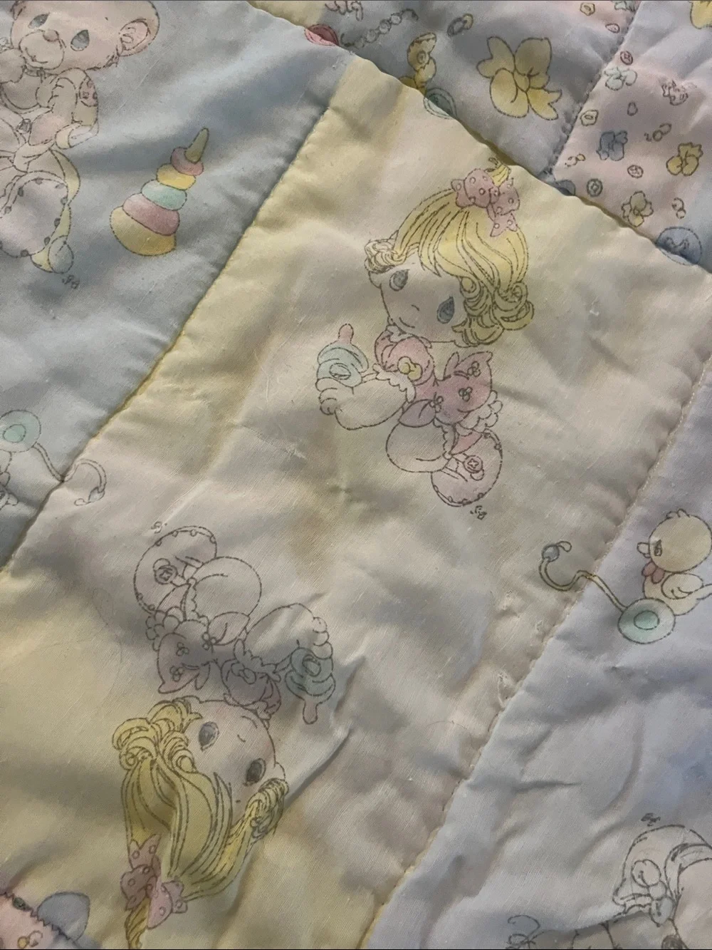 Precious moments vtg Baby Patchwork Crib Quilt - Pastel Blue & Yellow 40x29
